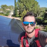 panneaux photovoltaïques avec un de nos techniciens